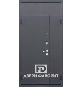 Двустворчатая дверь в квартиру с верхней вставкой